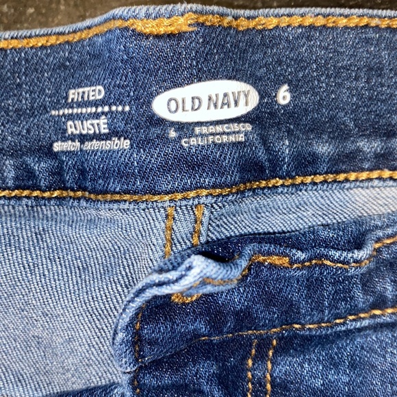 old navy jean shorts - Picture 2 of 3
